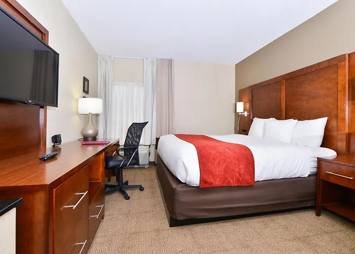 Comfort Suites University - Research Park
