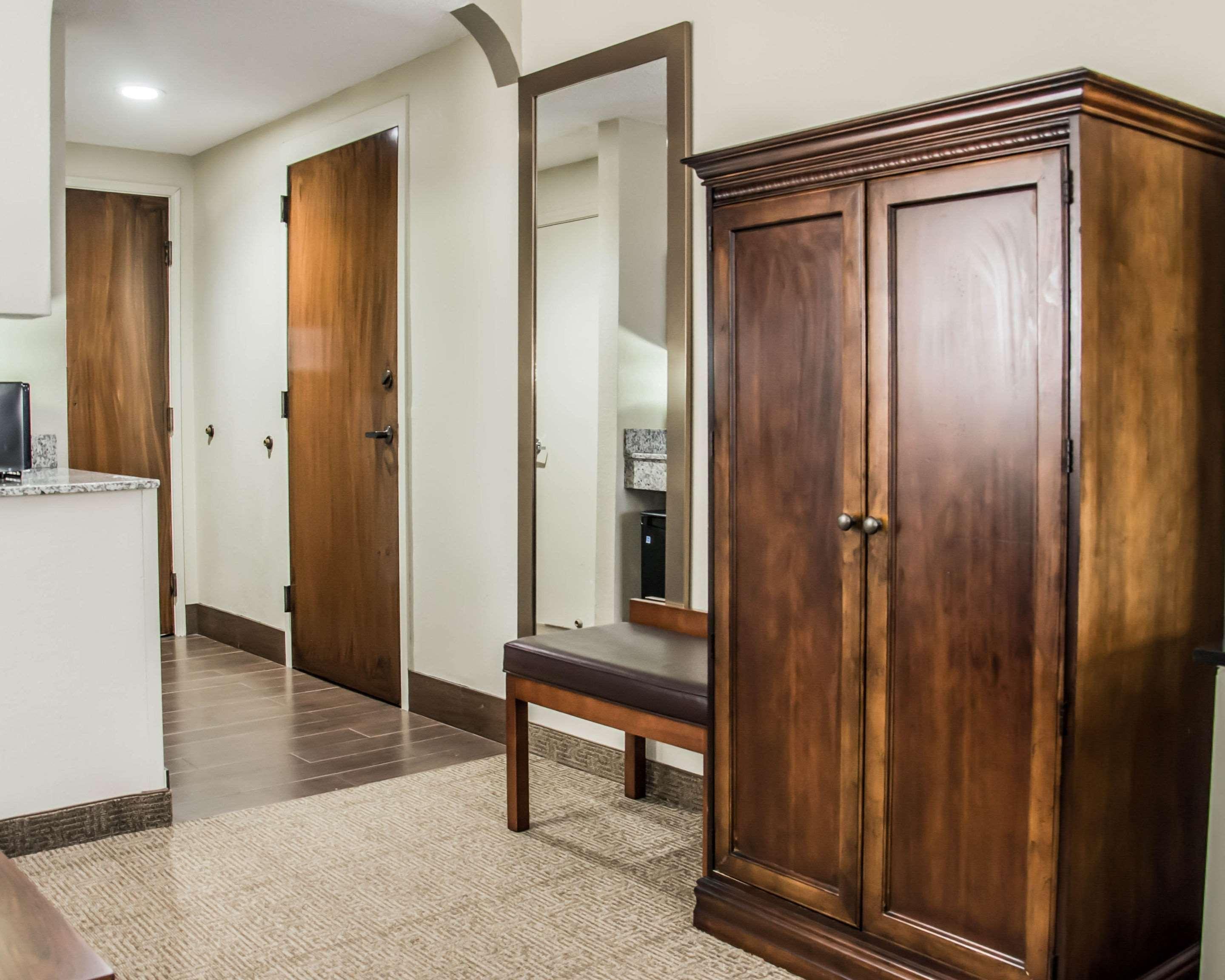Hotel Comfort University - Research Park 2*