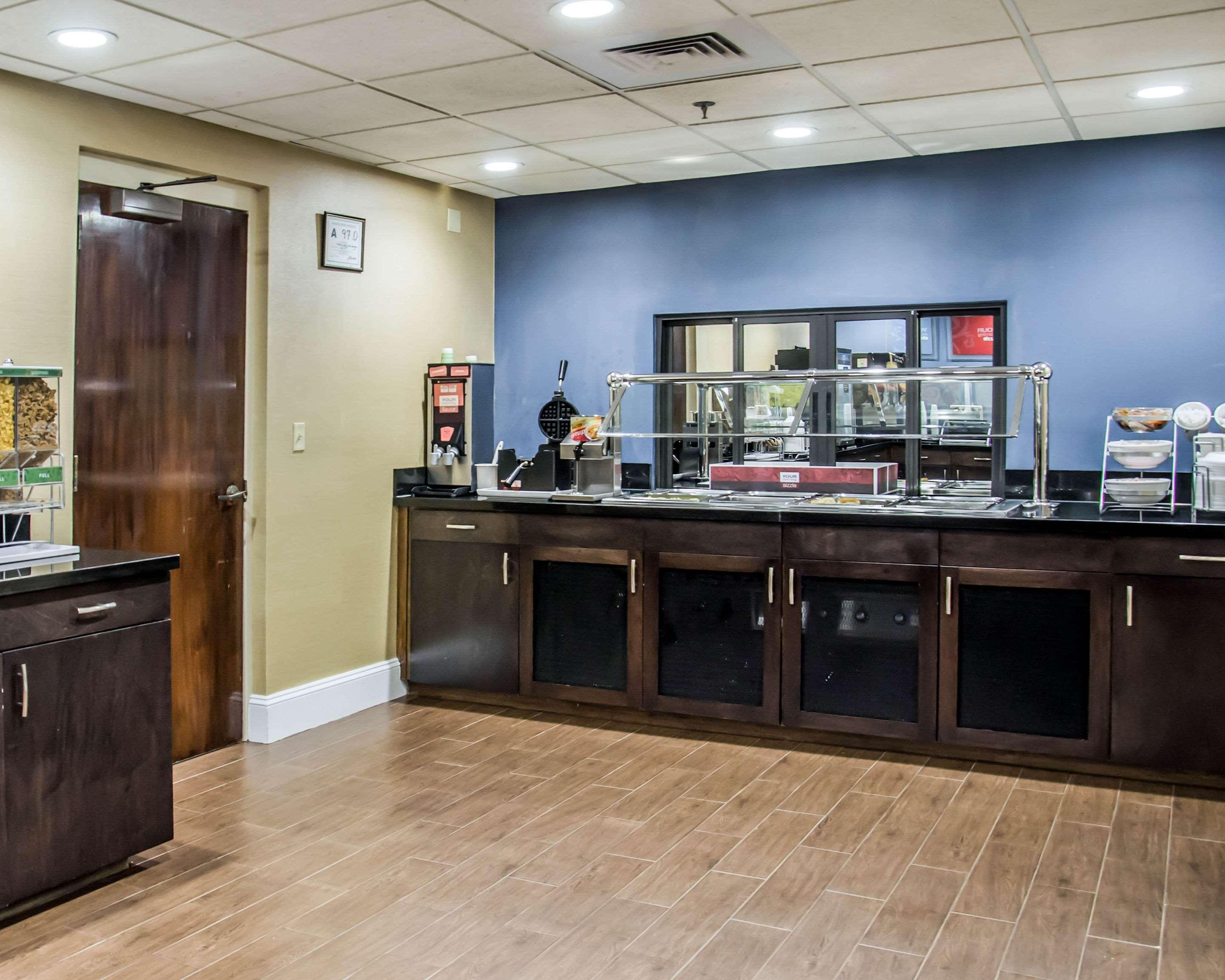 Comfort University - Research Park Hotel Charlotte